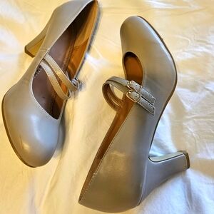 Journee Collection Windy Mary Jane Pump.